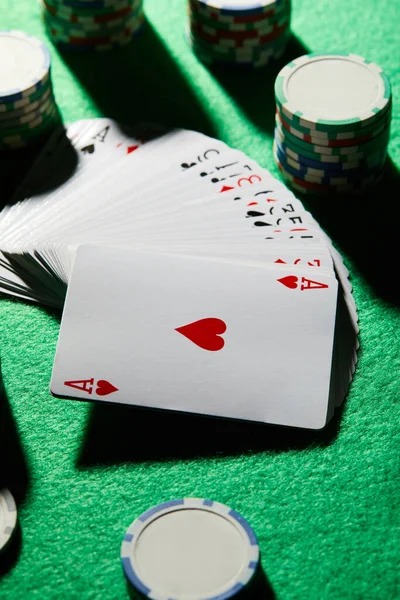 Multiple live dealer tables displayed simultaneously on oribet slot desktop with table limits and player counts visible